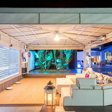 Rent Private 061 Villa