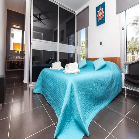 Rent Private 061 Villa