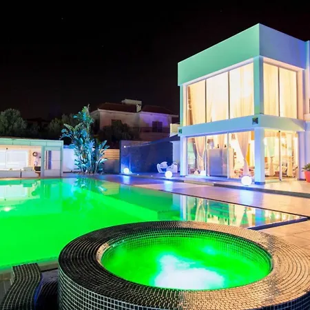 Rent Private 061 Βίλα Αγία Νάπα